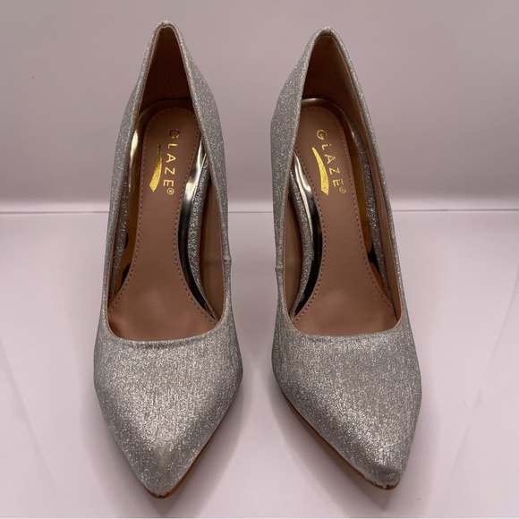 Women’s shimmering Silver High Heel 4” inch stiletto Pumps - Picture 3 of 4
